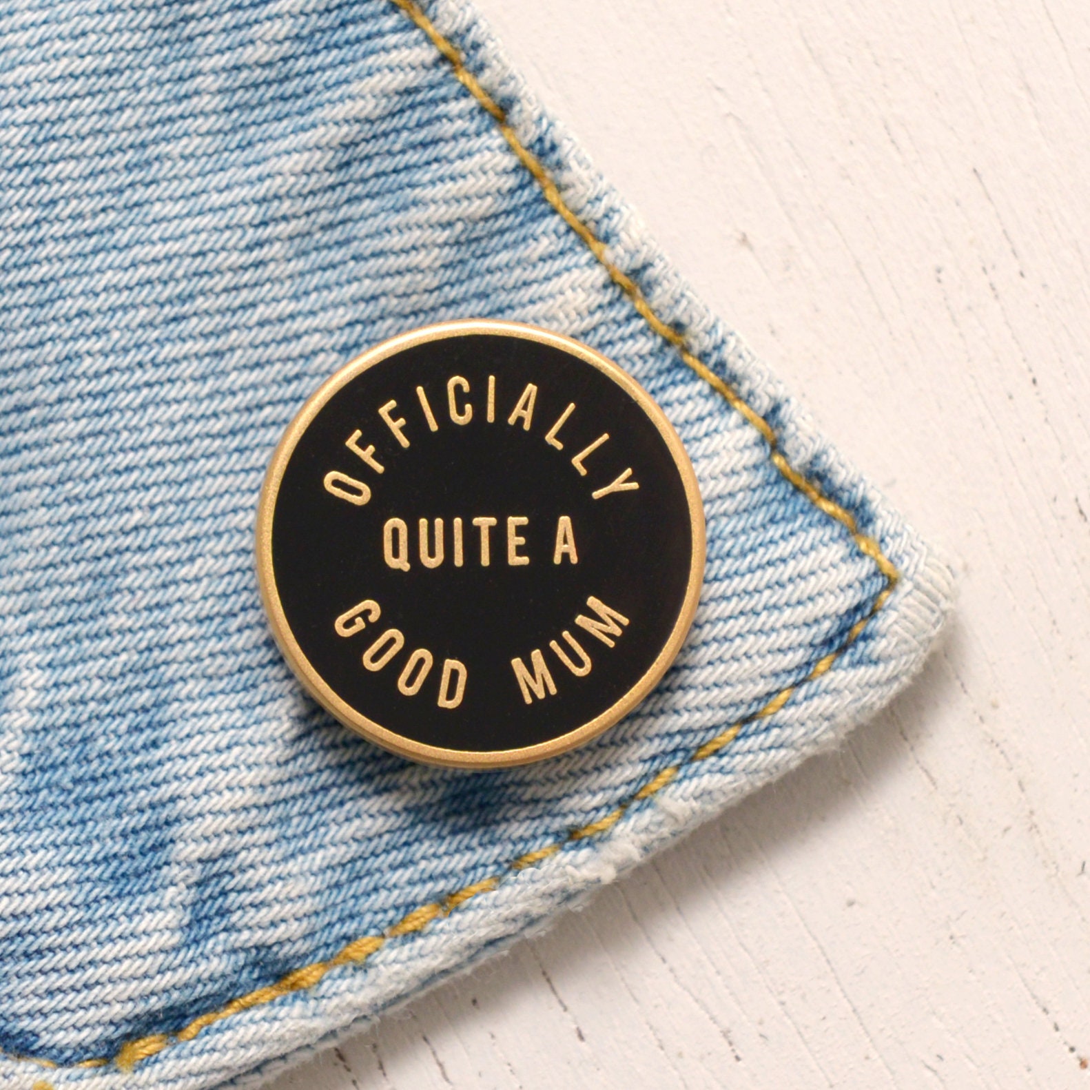 Mystisch Ganz A Good Mum Anstecknadel - Mama Pin Pins Für Mütter Flair Geschenk Mystisch Ganz A Good Mum Anstecknadel - Mama Pin Pins Für Mütter Flair Geschenk von AlphabetBags