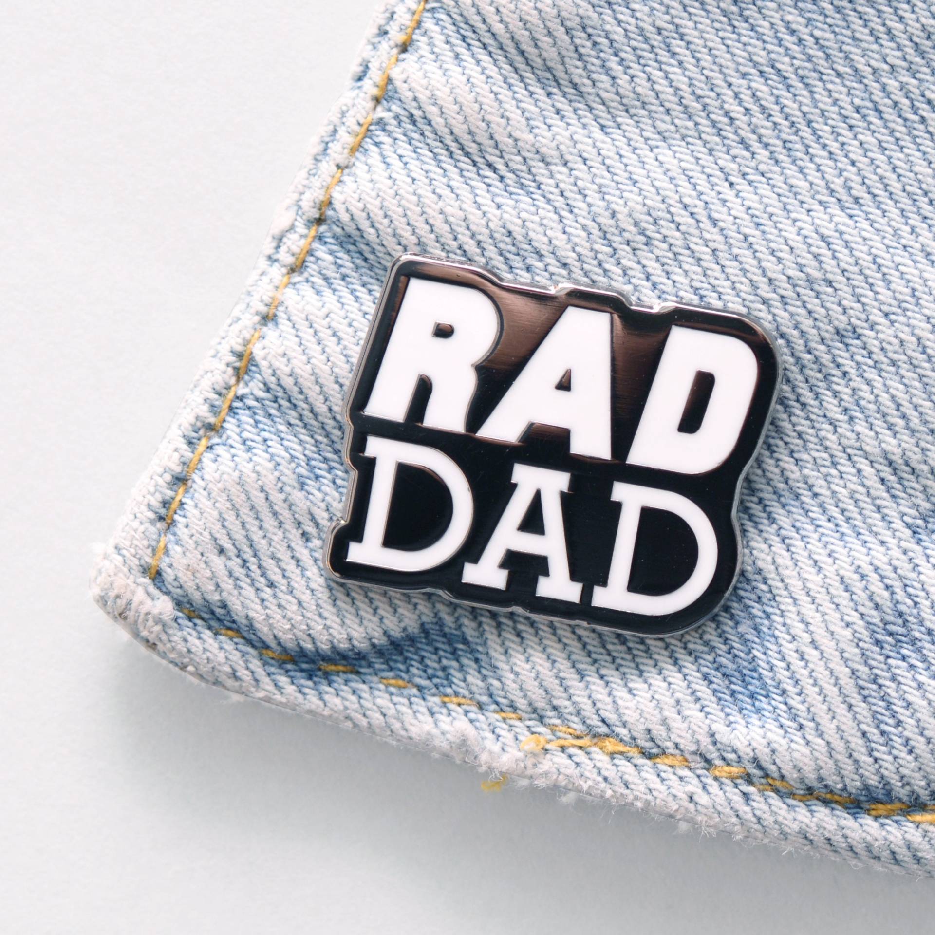 Rad Dad Pin - Vatertag Pins Für Eltern Papa Geschenk Hard Enamel Flair Anstecknadel Anstecker Rad Dad Pin - Vatertag Pins Für Eltern Papa Geschenk Hard Enamel Flair Anstecknadel Anstecker von AlphabetBags
