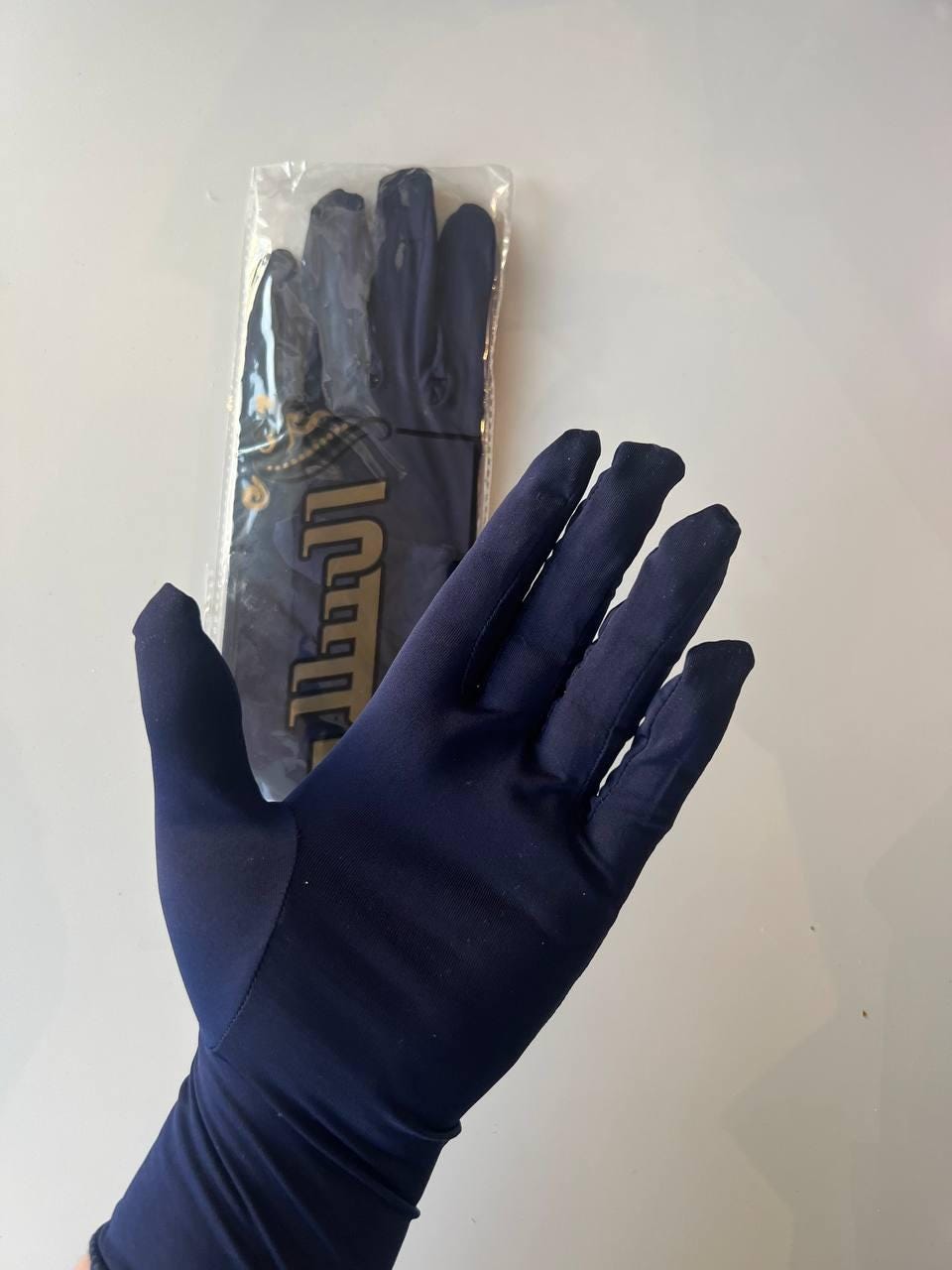 Handschuhe Aus Polyester Kurz Handschuhe Aus Polyester Kurz von AlsafaaDesign