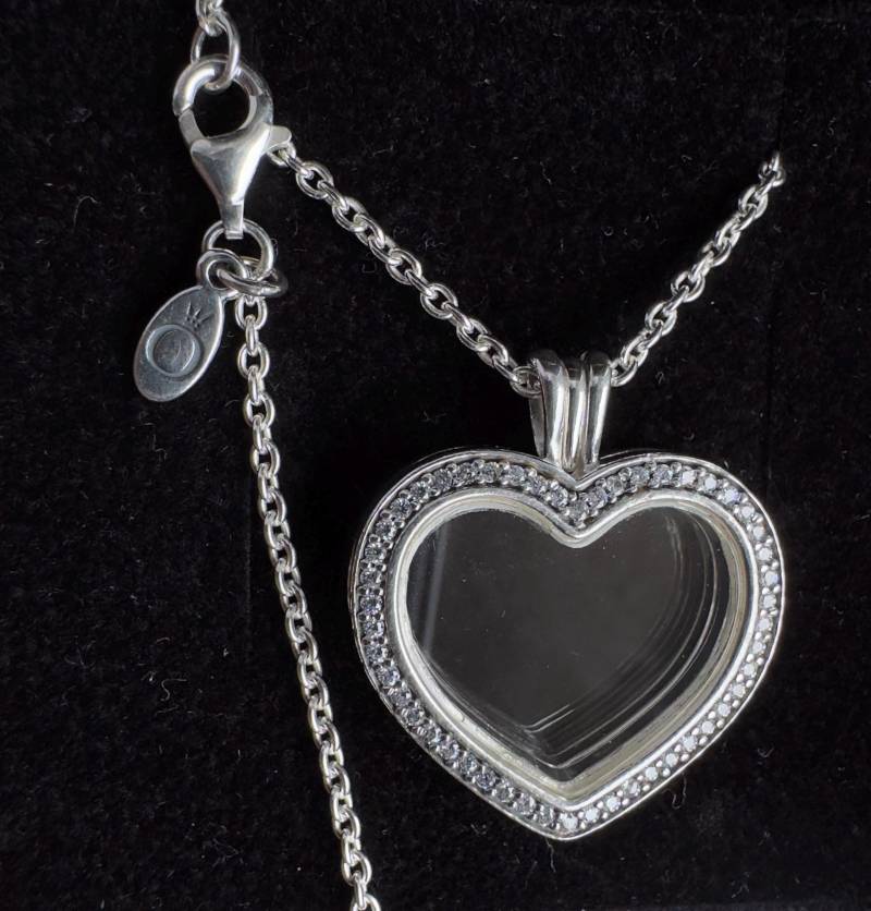 Authentisch Pandora Medaillons Funkelnde Herz Halskette 397230Cz-60 cm Silber 925 Dangle New Authentisch Pandora Medaillons Funkelnde Herz Halskette 397230Cz-60 cm Silber 925 Dangle New von Altarshopp