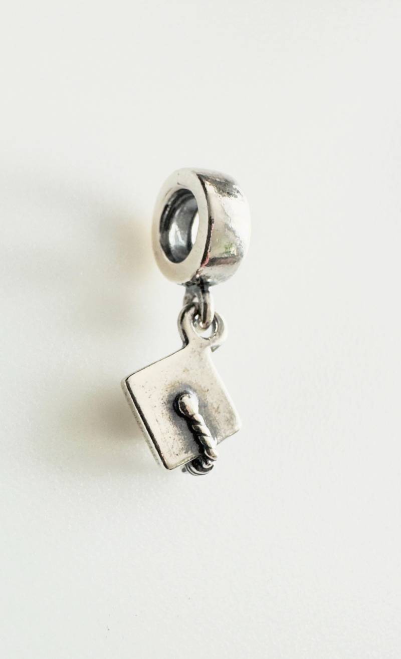 Authentisch Pandora Damen-Charm Anhänger Abschluss Hut Ausbildung Abiturient Silber 790270 Dangle Bead 925 Ale New von Altarshopp