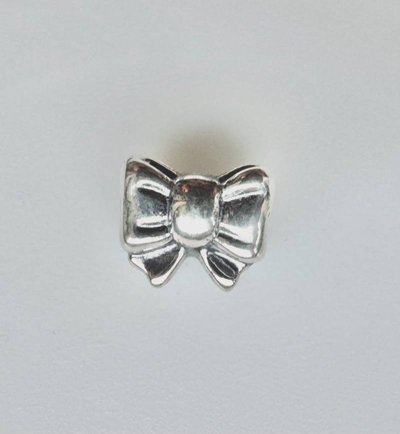 Original Pandora Charm Damen-Bead Silber Schleife 925 Ale 791204 Neu Original Pandora Charm Damen-Bead Silber Schleife 925 Ale 791204 Neu von Altarshopp