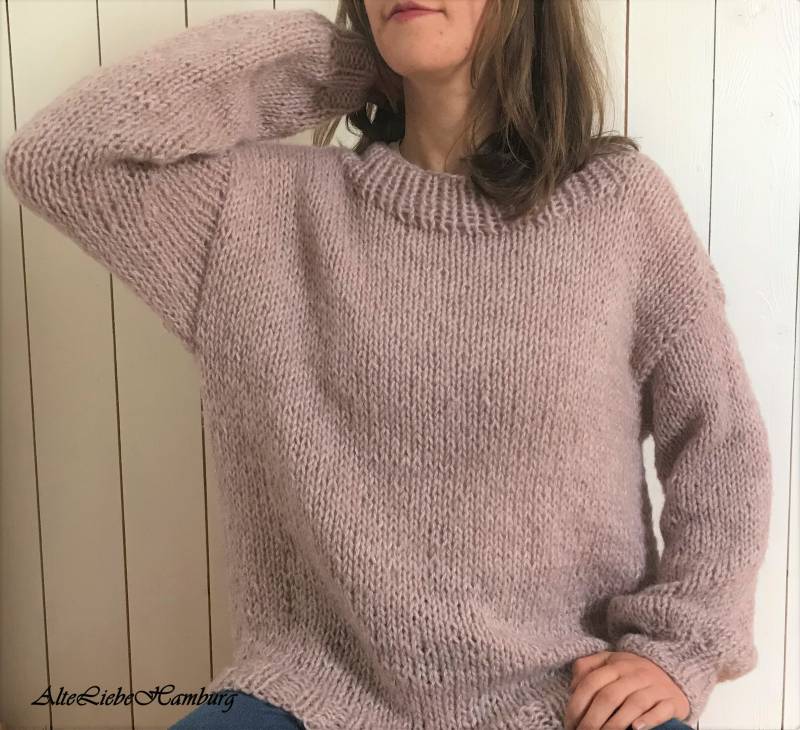 Herbst-/Winterpulli in Hellem Braunton - Handgestrickt von AlteLiebeHamburg