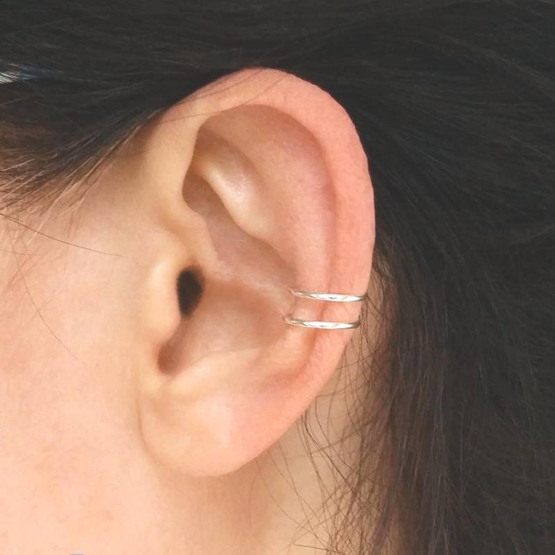 Minimal Silber Ohrmanschette, Gold Ohr Wickeln, Handgemachte Zwei Ringe Faux-Piercing von AlteredElegance
