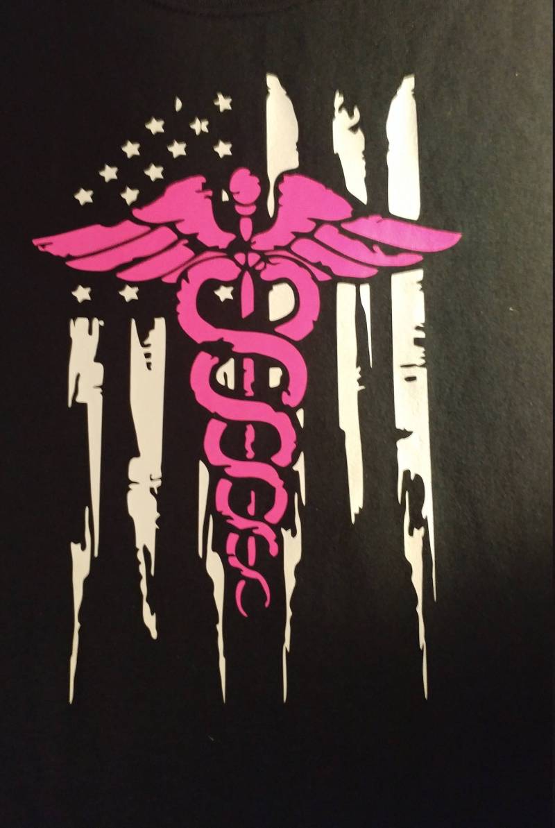 Gesundheits-Flagge-T-Shirt von AlteredGoodsStore