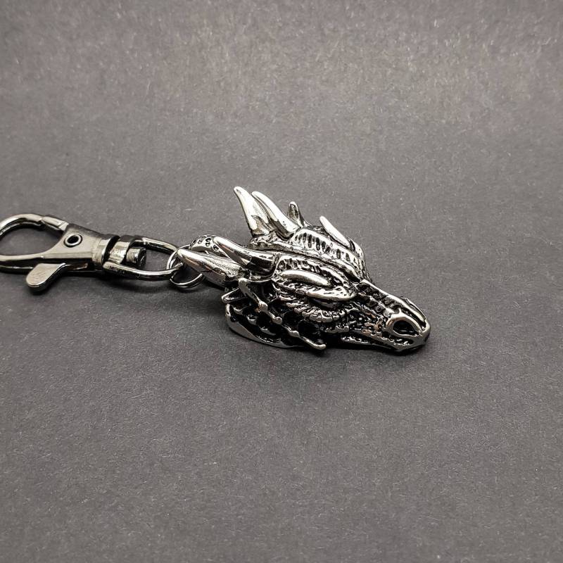 Drachenkopf Schlüsselanhänger, Drachenschuppe, Gothic Taschenanhänger Drachenkopf Schlüsselanhänger, Drachenschuppe, Gothic Taschenanhänger von AlternativeJewellery