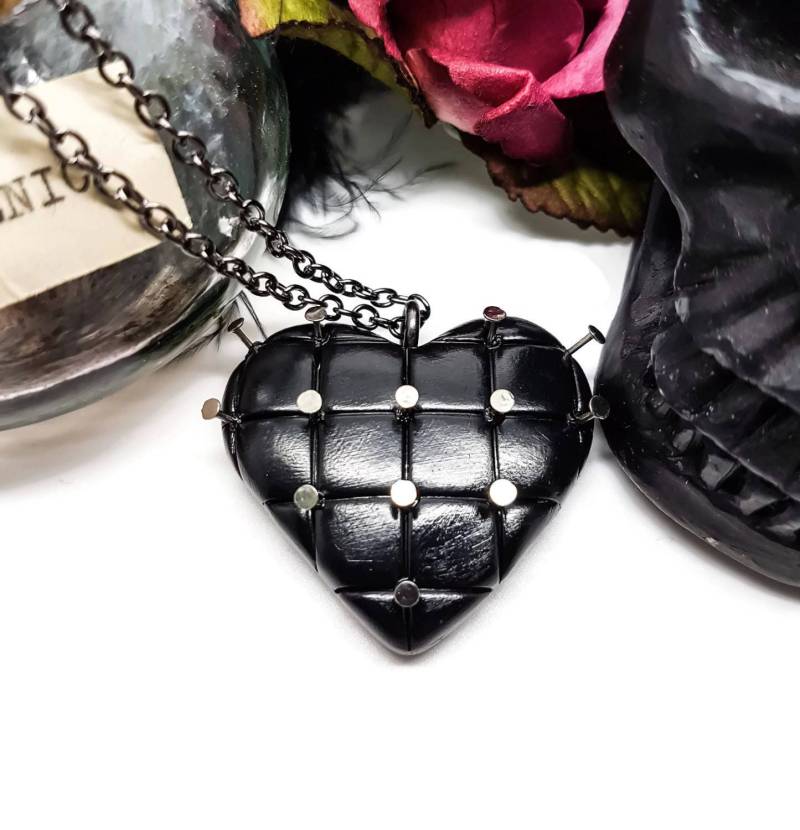 Hellraiser Herz Halskette Gothic Stecknadelkopf Schmuck Hellraiser Herz Halskette Gothic Stecknadelkopf Schmuck von AlternativeJewellery