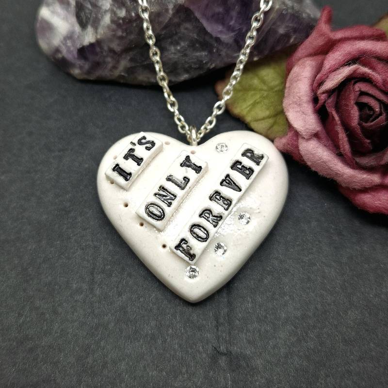 Labyrinth Halskette, Weißes Herz, It's Only Forever, David Bowie, Hochzeit, Kristalle, Jareth The Goblin King, Geschenk von AlternativeJewellery