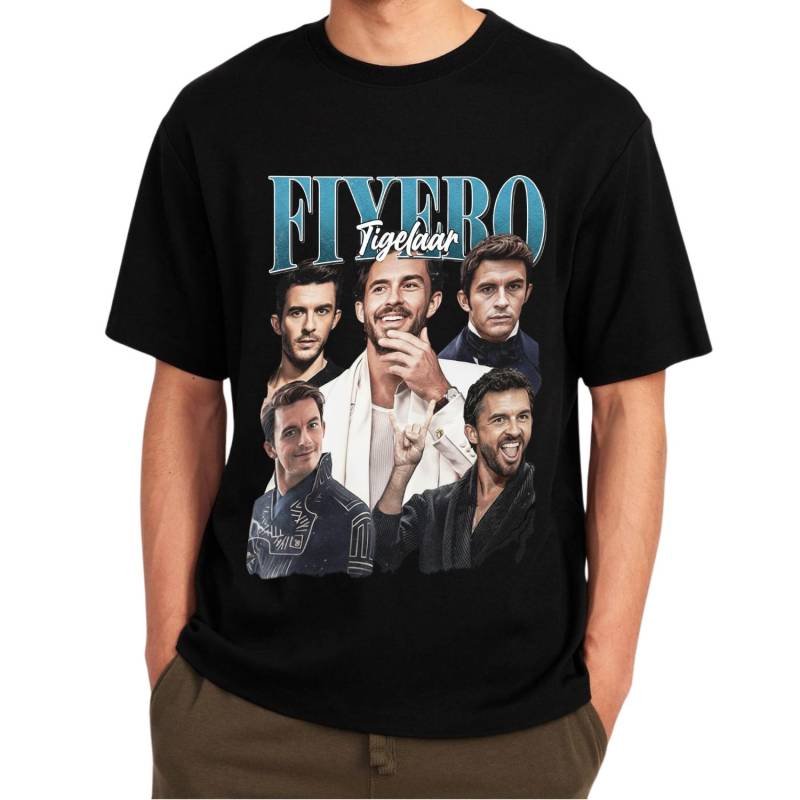 Jonathan Bailey T-Shirt, Shirt, Gift For Woman & Man Unisex T-Shirt von AltiendaAT