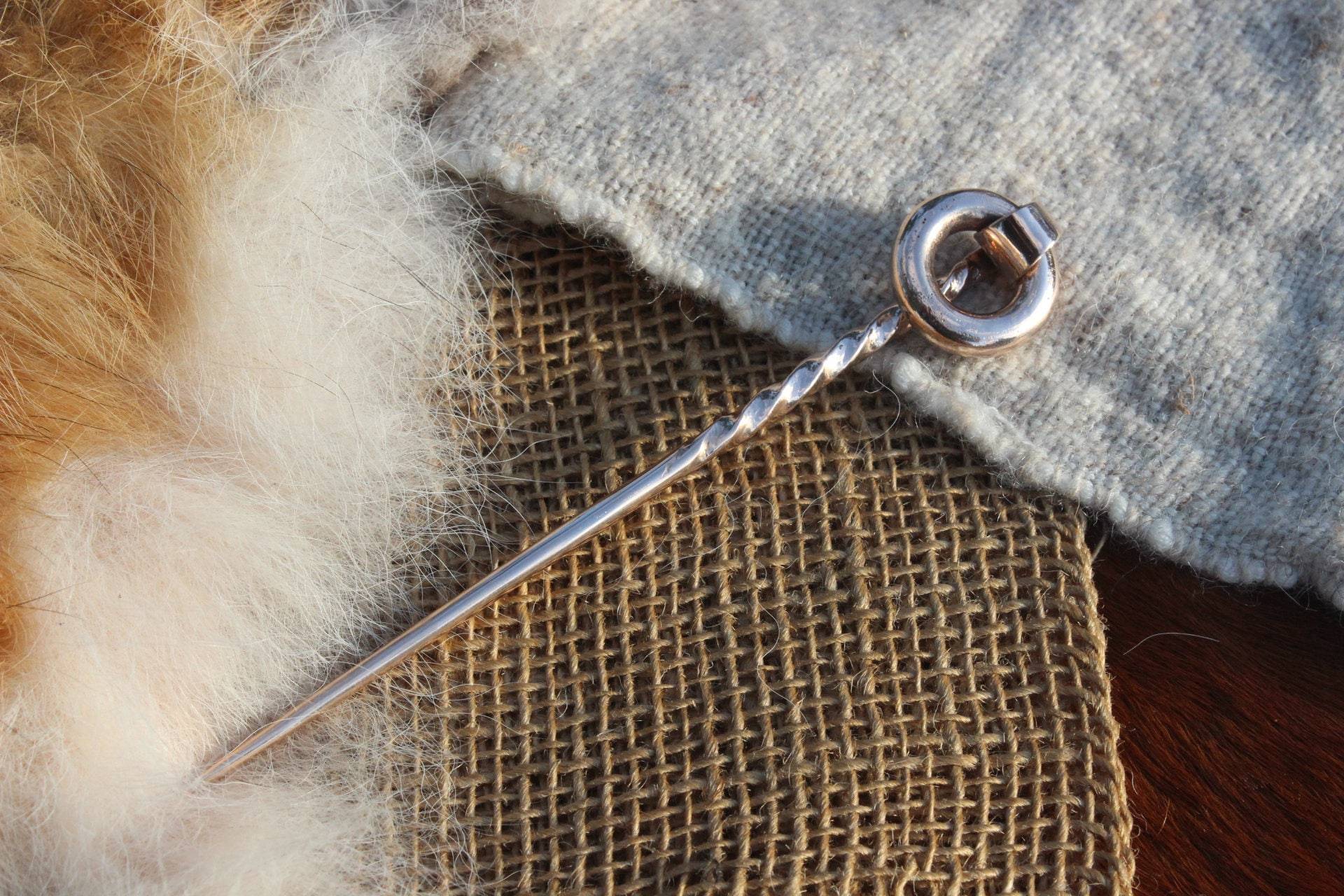 Gewandnadel Ringkopfnadel Ringnadel 700 - 1100 N.chr. Wikinger Bronzenadel Reenactment Haarnadel Hairpin Pin Nadel Rn5 Gewandnadel Ringkopfnadel Ringnadel 700 - 1100 N.chr. Wikinger Bronzenadel Reenactment Haarnadel Hairpin Pin Nadel Rn5 von Altmarkbronze