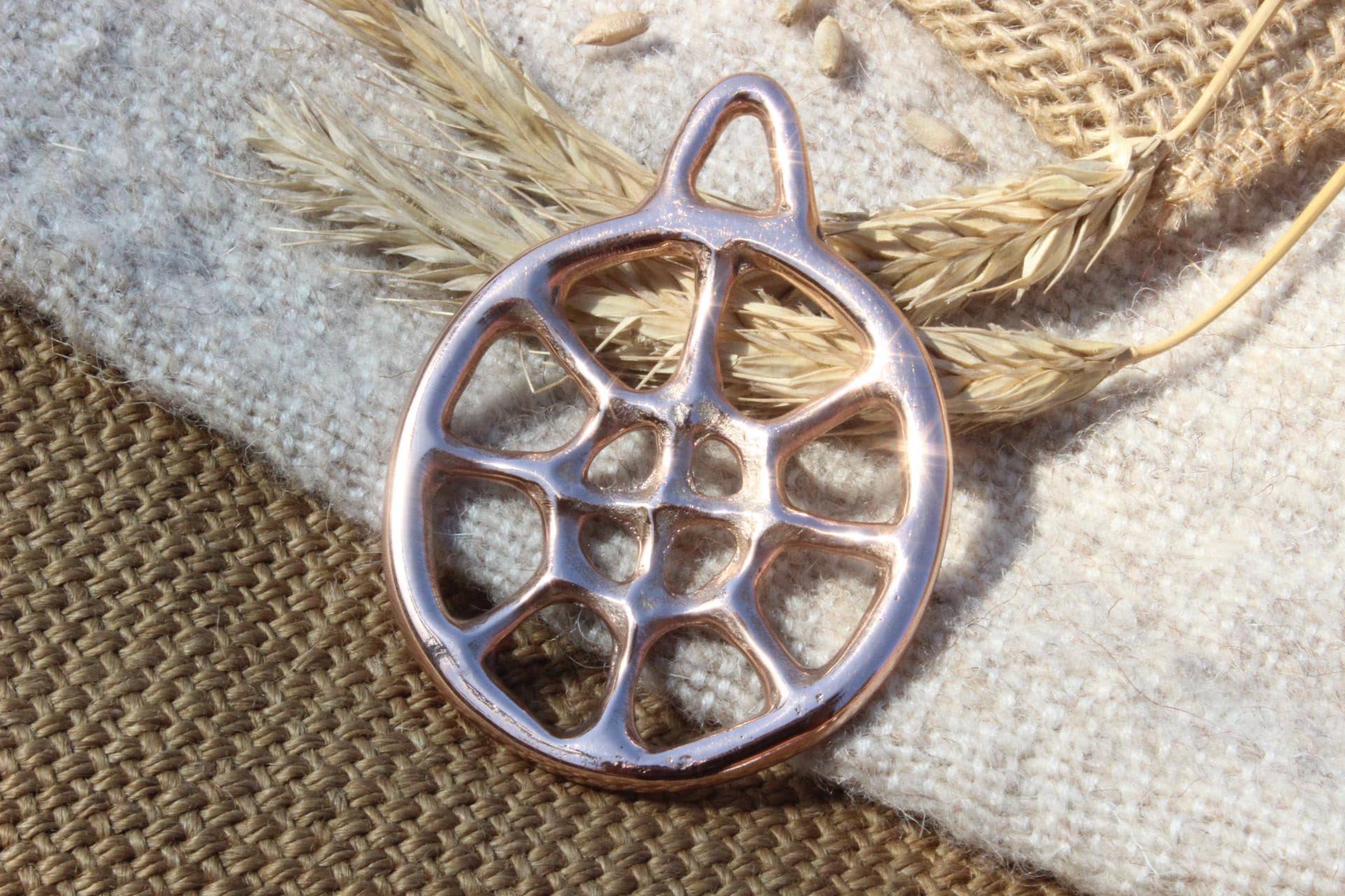 Radanhänger Bronzezeit Anhänger Vom Speichenschema C Bronzeanhänger Aus Bronze Bronzeschmuck F9 Radanhänger Bronzezeit Anhänger Vom Speichenschema C Bronzeanhänger Aus Bronze Bronzeschmuck F9 von Altmarkbronze