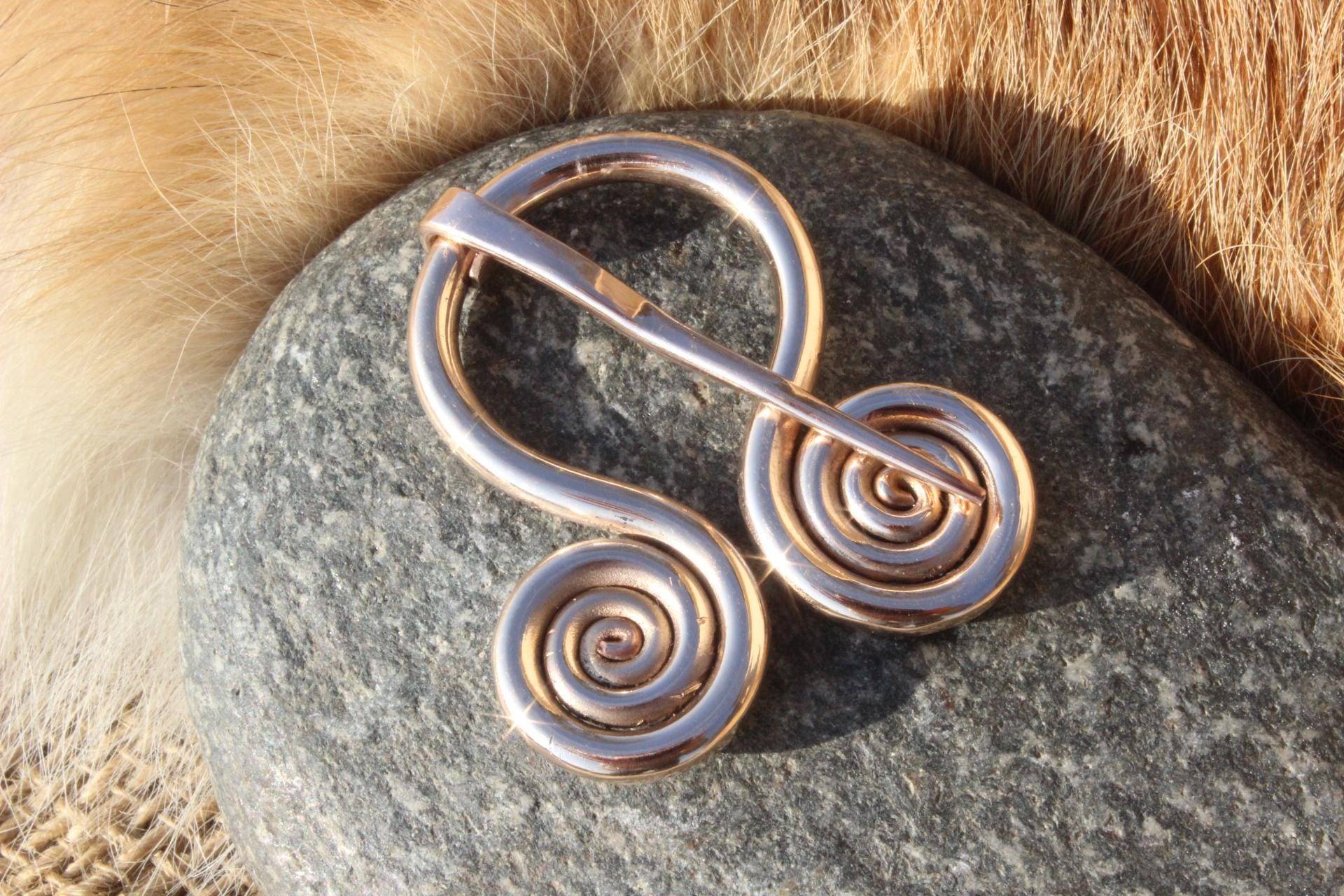 Wikinger Fibel Gewandschließe Aus Bronze Ringfibel Mittelalter Hochmittelalten Bronzeguß Rf2 Wikinger Fibel Gewandschließe Aus Bronze Ringfibel Mittelalter Hochmittelalten Bronzeguß Rf2 von Altmarkbronze