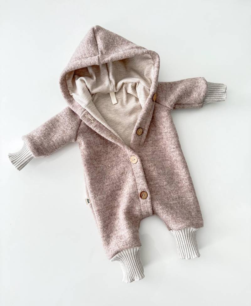 Baby Mädchen Jungen Walkoverall Neutral Muster/ Walkanzug Mit Kokosknöpfen in Beige von AltuHandmade