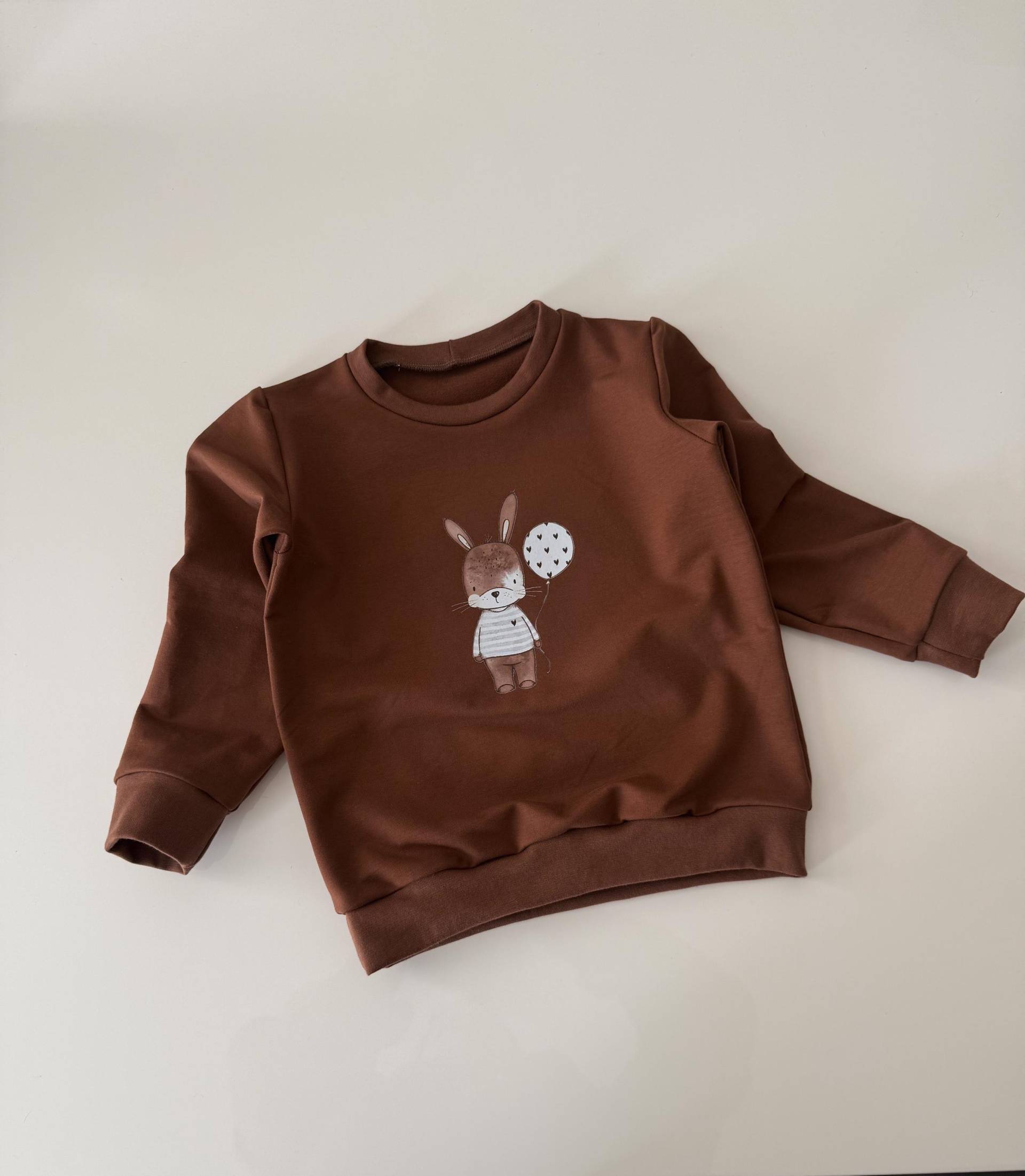 Handgemachter Oversize Pullover Für Kinder & Babys - Aus Baumwoll-French Terry in Braun Mit Süßem Hasen-Motiv/ Geschenk Idee von AltuHandmade