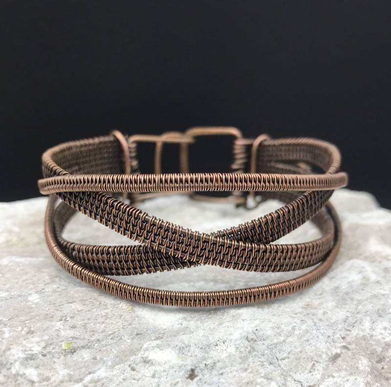 Draht Muster Antik Armband Mit Kreuz Und Quer Design Artikuliert Phantasie Verschluss von AluminaJewelry