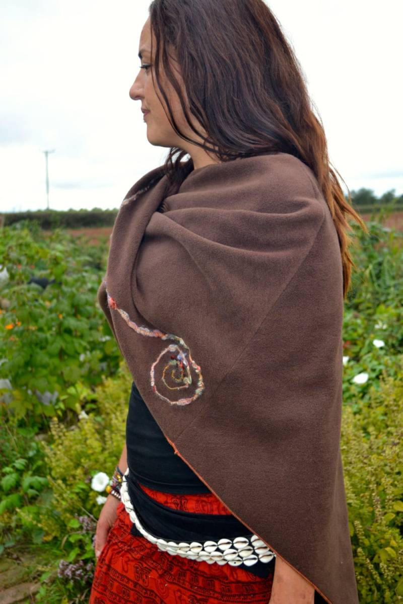 Elfenschal/Poncho Mit Verzierungenverschiedene Farben Erhältlichfestival, Boho, Hippie, Funky, Unikat von AlunaFaeUK
