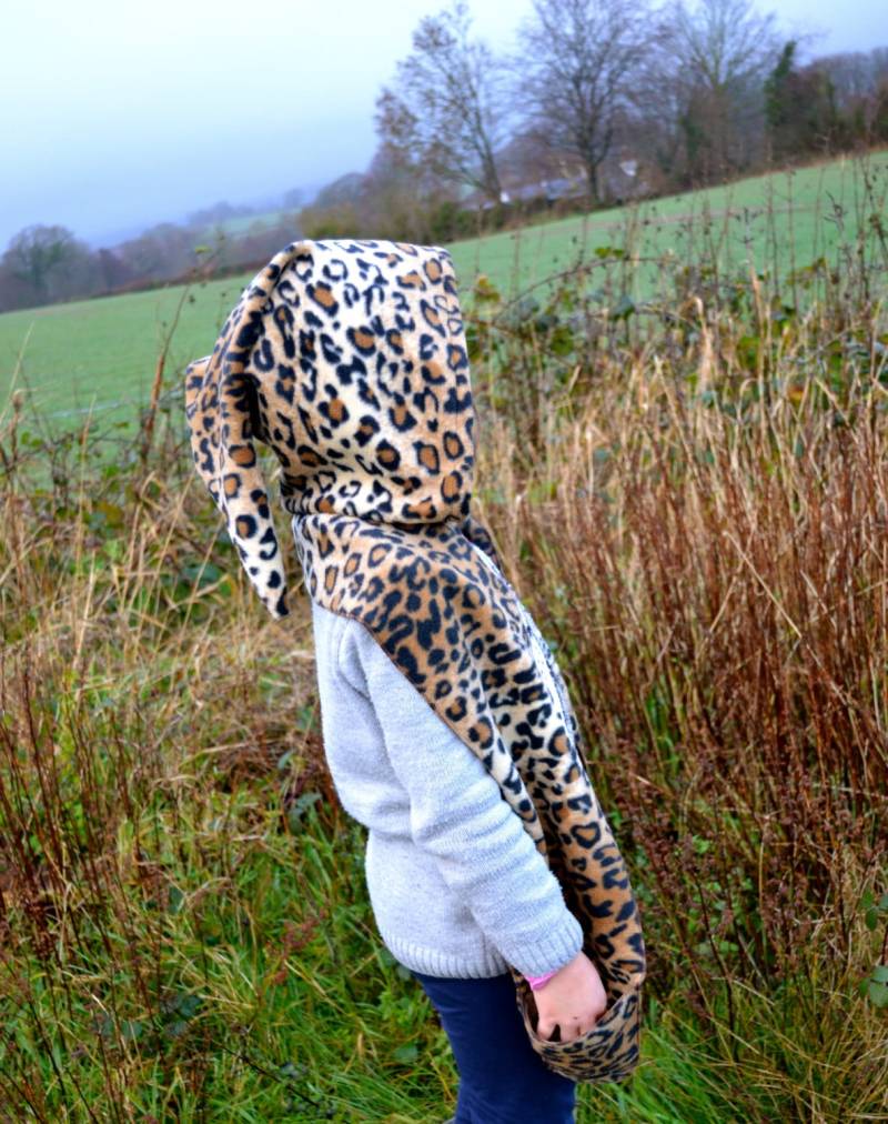 Kinder Pixie Scood Und Pocket Handschuheleopard Printsehr Schön Einzigartig von AlunaFaeUK