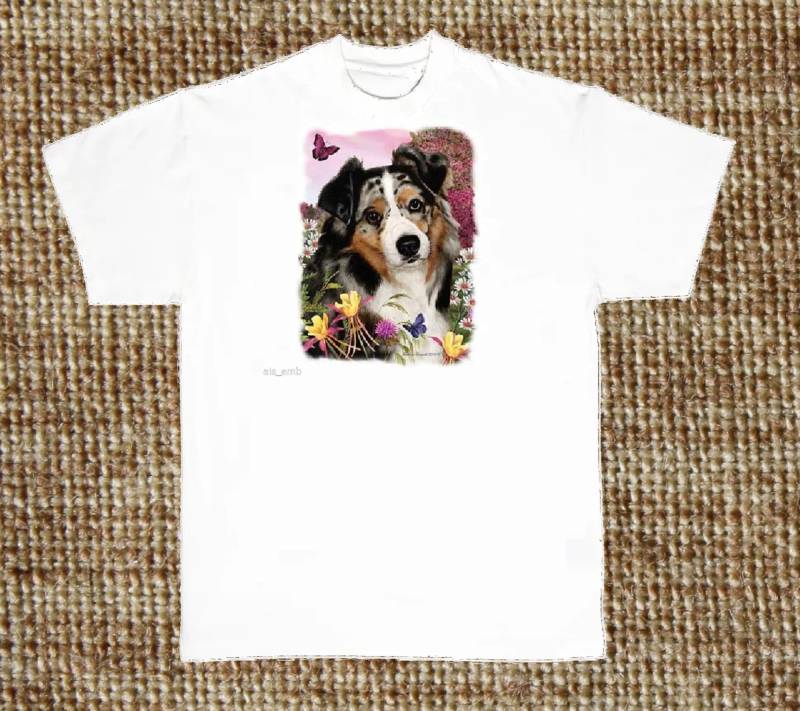 Australian Blue Merle T-Shirt, Blumenhundehemd | Sweatshirt & Hoodie Erhältlich #803A Australian Blue Merle T-Shirt, Blumenhundehemd | Sweatshirt & Hoodie Erhältlich #803A von AlwaysInStitchesCo