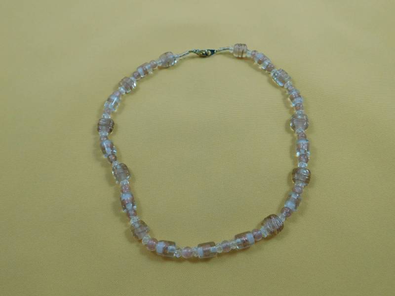 Vintage Multi Farbige Perlenhalskette von AlwaysPlanBVintage