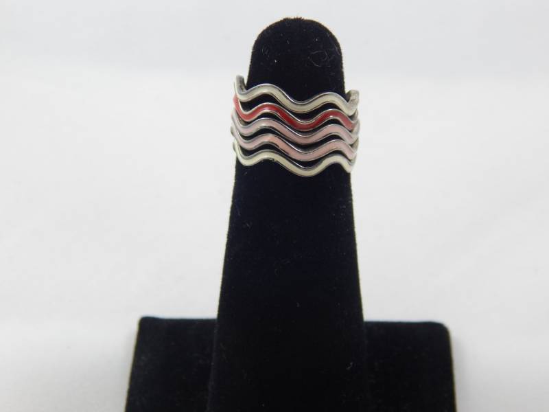 Vintage Stapelring Emaillierte Farben Gr. 4 1/2 von AlwaysPlanBVintage