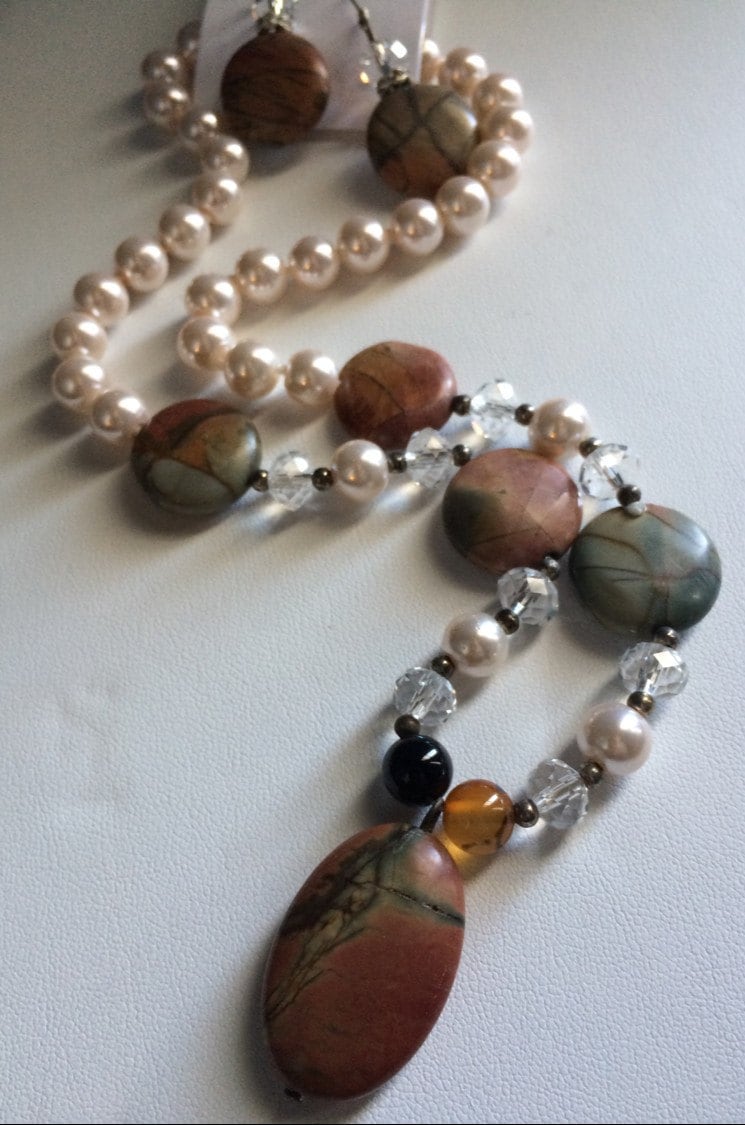 Jasper & Achat Edelstein Rosa Glas Perle Kristall Perlen Halskette Ohrringe Set von AlyChrisBoutique