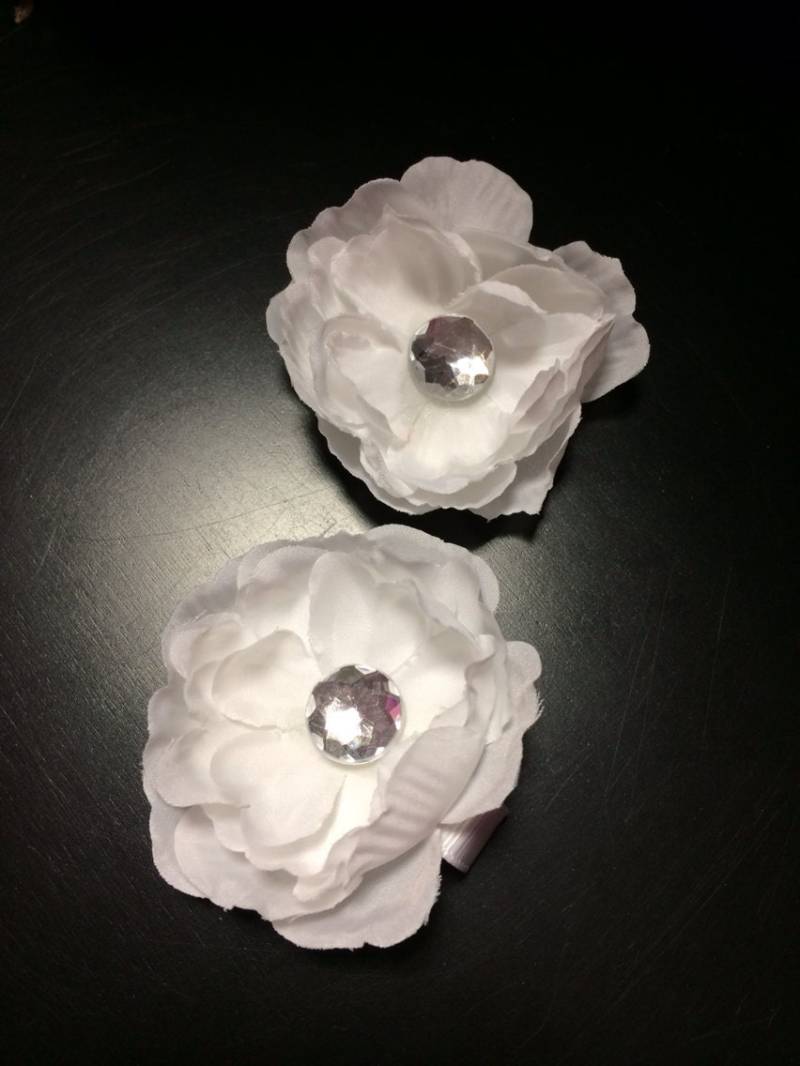Mini-Weiße Pfingstrose Blume Haar Clip Set 2-Gratis Versand Mini-Weiße Pfingstrose Blume Haar Clip Set 2-Gratis Versand von AlyChrisBoutique