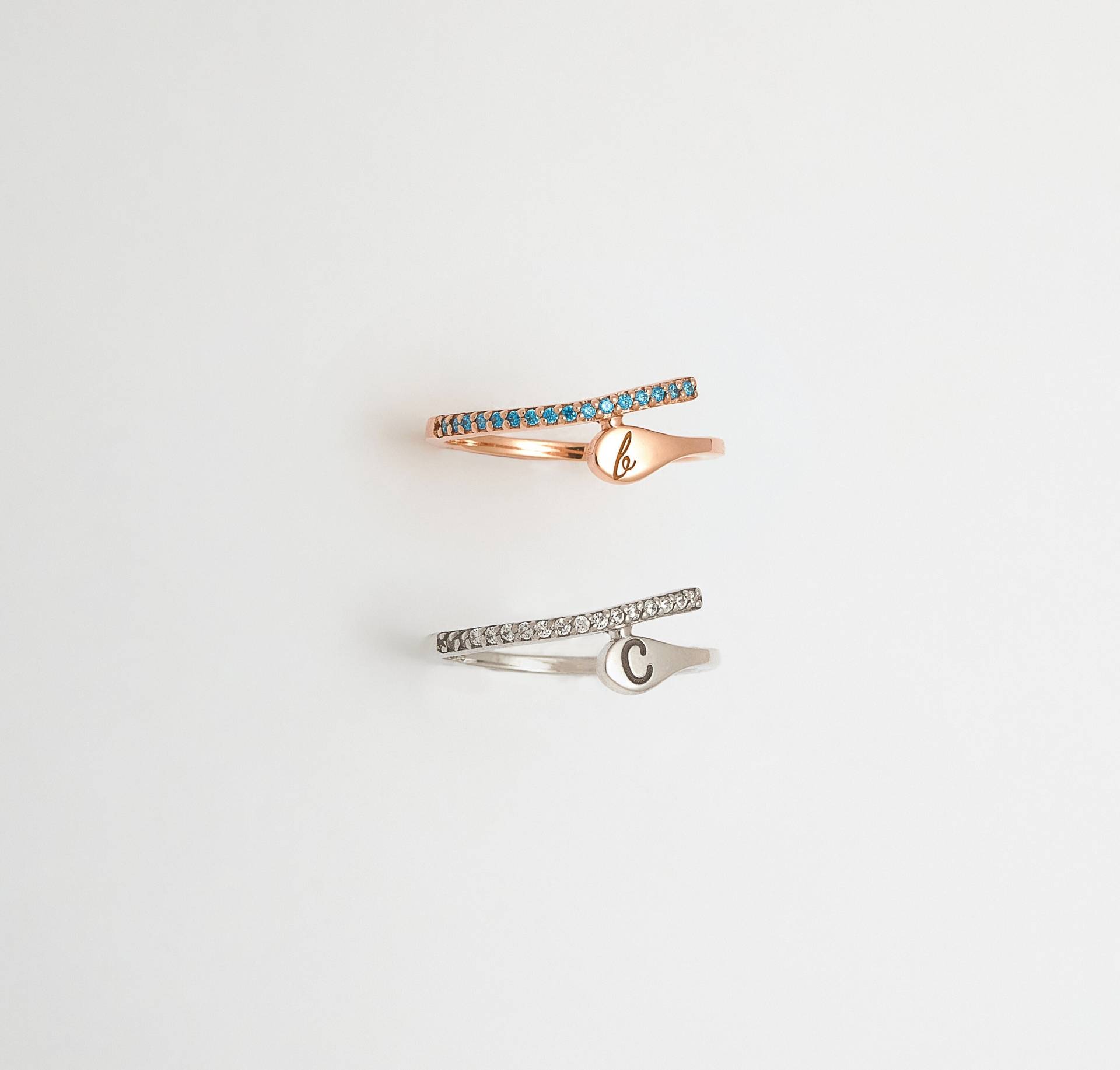 14K Gold Geburtsstein Ring, Personalisierte Anfangsring, Mutter Geschenk, Mütter Zierliche Goldring, Ringe Für Frauen, Geschenke von AlyaPersonalized