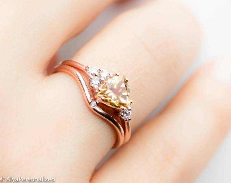 Cluster Verlobungsring - Citrin Set Einzigartiger Engagament Ring Ehering Edelstein von AlyaPersonalized