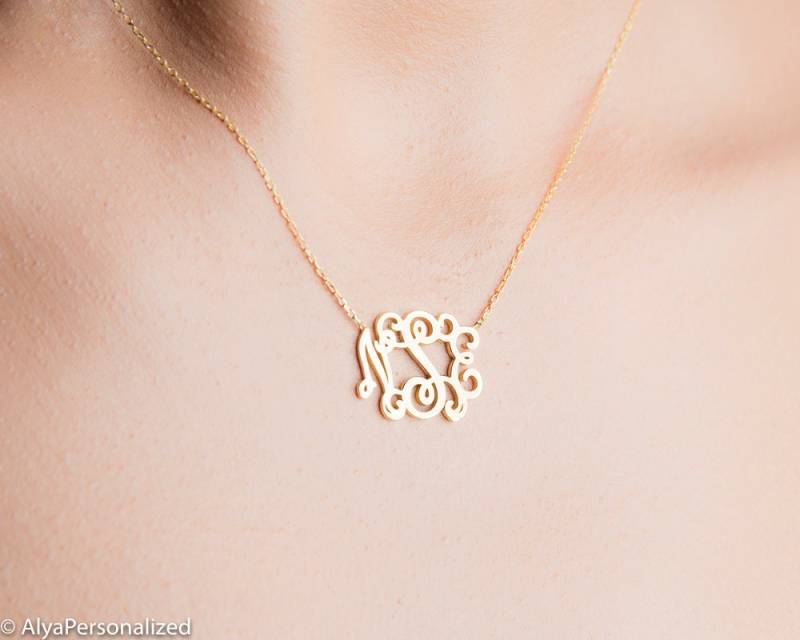 Personalisierte Halskette - Gold Monogramm Geschenk Für Sie Personalisierter Schmuck Kleines Brautjungfern von AlyaPersonalized