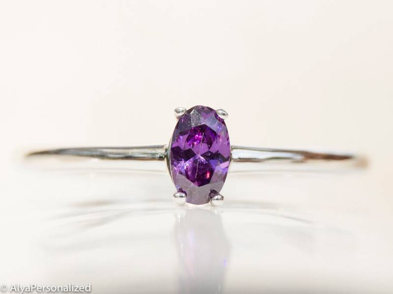 Stapelbarer Geburtsstein Ring - Personalisierter Silberring Schmuck Schlichter Sterling Silber von AlyaPersonalized