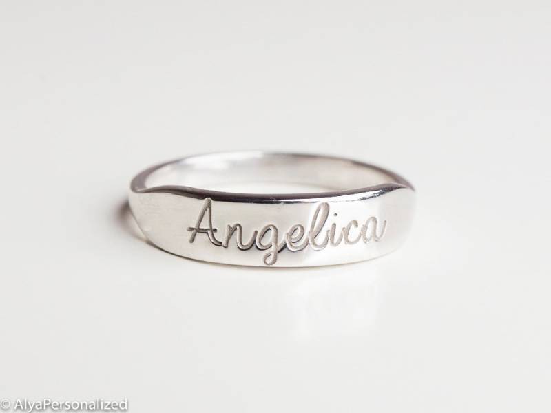 Sterling Silber Ring - Personalisierter Namensring Gravierter Handgestempelter Personalisiert Namensringe Stapelbar Sterling Silber Ring - Personalisierter Namensring Gravierter Handgestempelter Personalisiert Namensringe Stapelbar von AlyaPersonalized