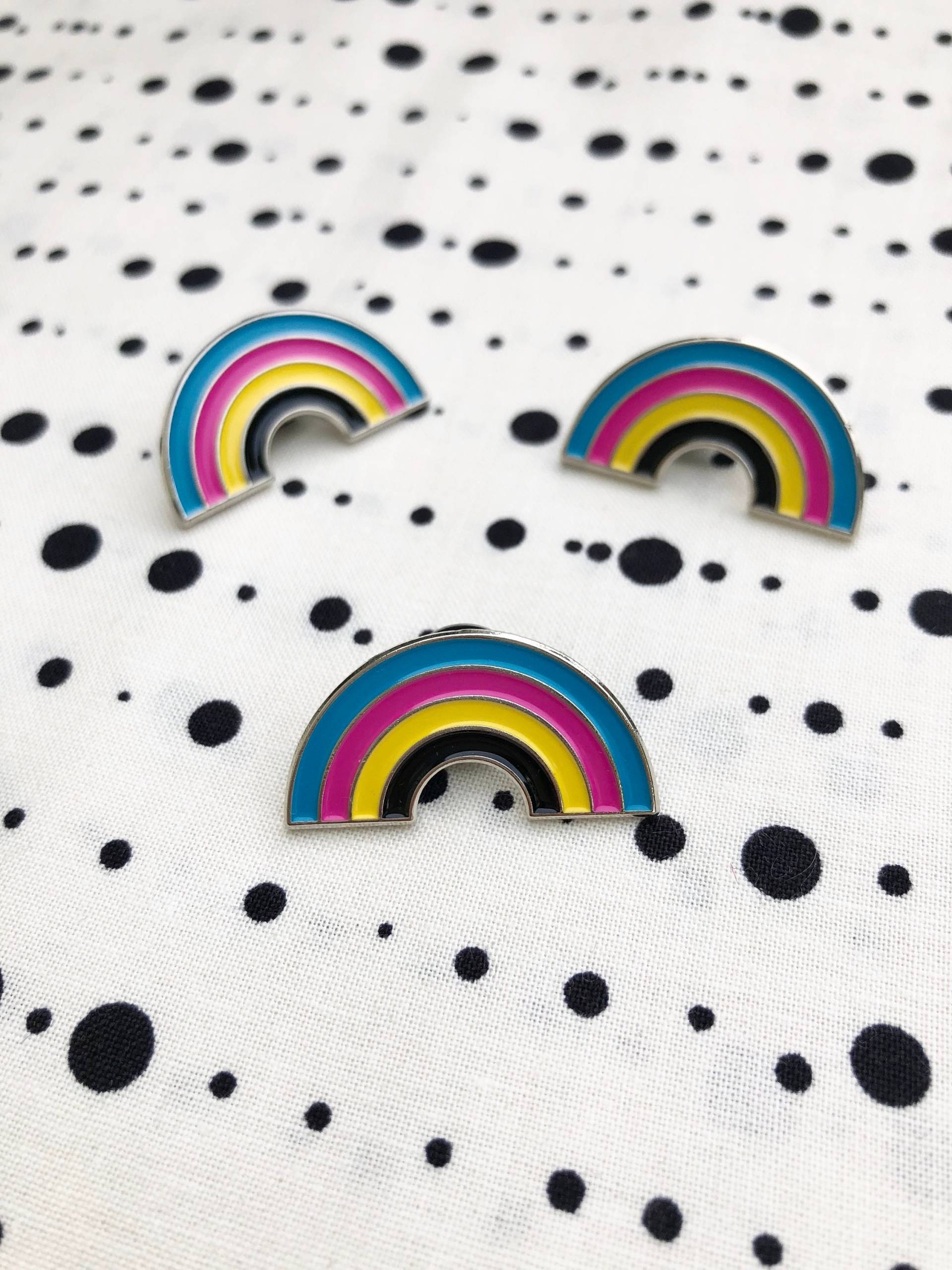 cmyk Regenbogen Weiche Emaille Pin Grafik-Design Regenbogen-Pin von AlysonWonder