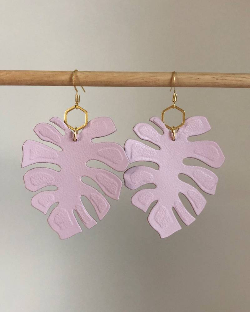 Leder Palm Ohrring Erröten Palmwedel Leichte Ohrringe Palm Blatt Statement von AmahleDesigns