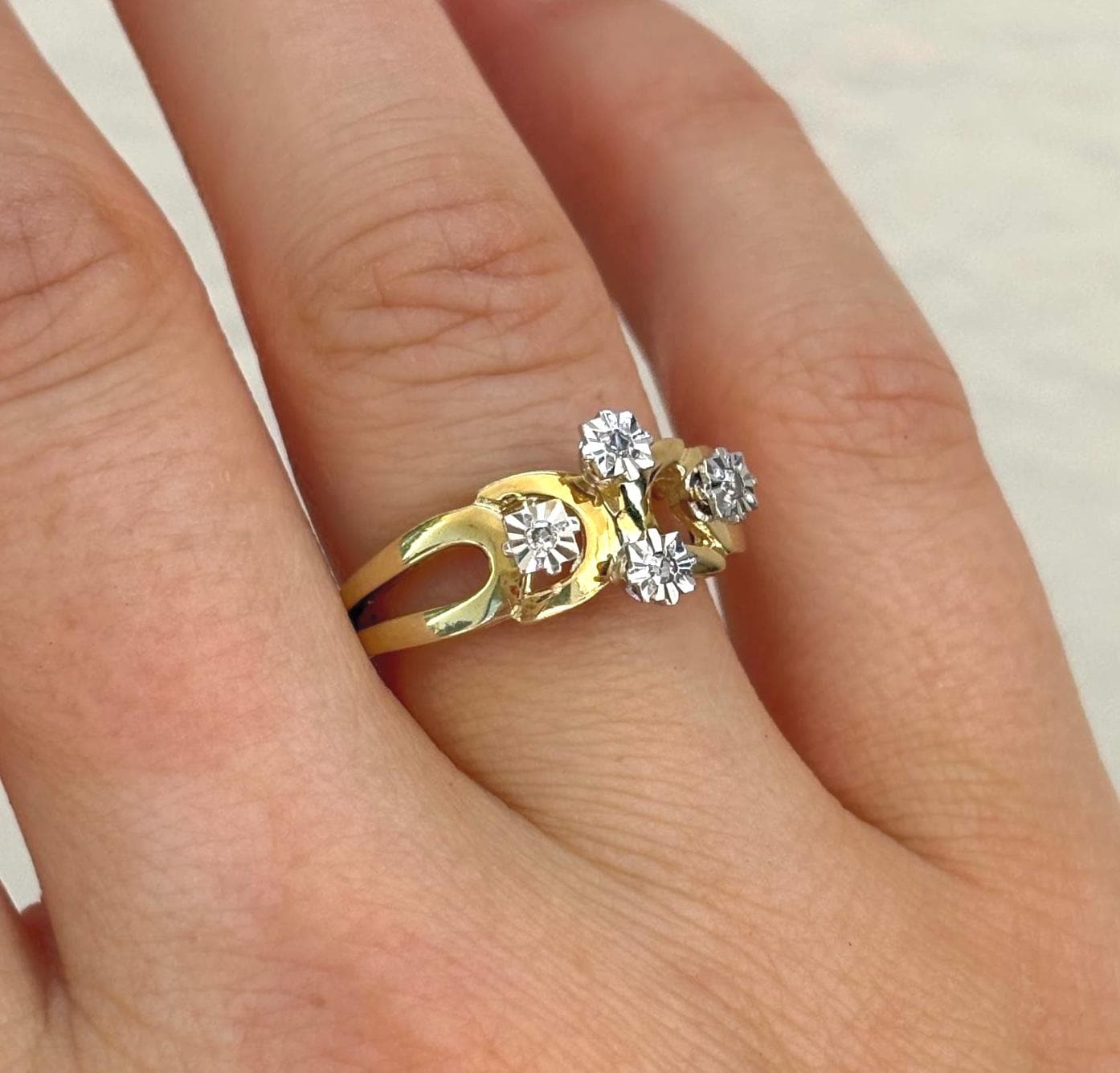 Vintage 585 Gold Ring Mit Diamanten | Gr. 52/6.1 Blumen Design 14K Gelbgold Mid Century Schmuck Geschenk Für Sie Antik Vintage 585 Gold Ring Mit Diamanten | Gr. 52/6.1 Blumen Design 14K Gelbgold Mid Century Schmuck Geschenk Für Sie Antik von AmaiaVintage