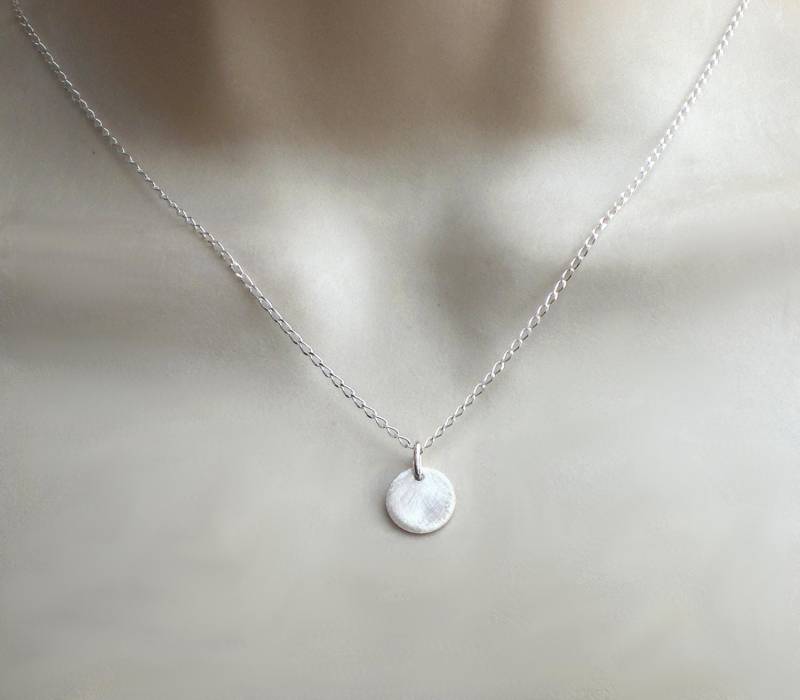 Pure Kette Scheibe 925 Silber - Gebürstet 10 Mm Schlichte Halskette Plättchen Rund Minimalistisch Sterlingsilber | K978 Pure Kette Scheibe 925 Silber - Gebürstet 10 Mm Schlichte Halskette Plättchen Rund Minimalistisch Sterlingsilber | K978 von AmaleeJewelry