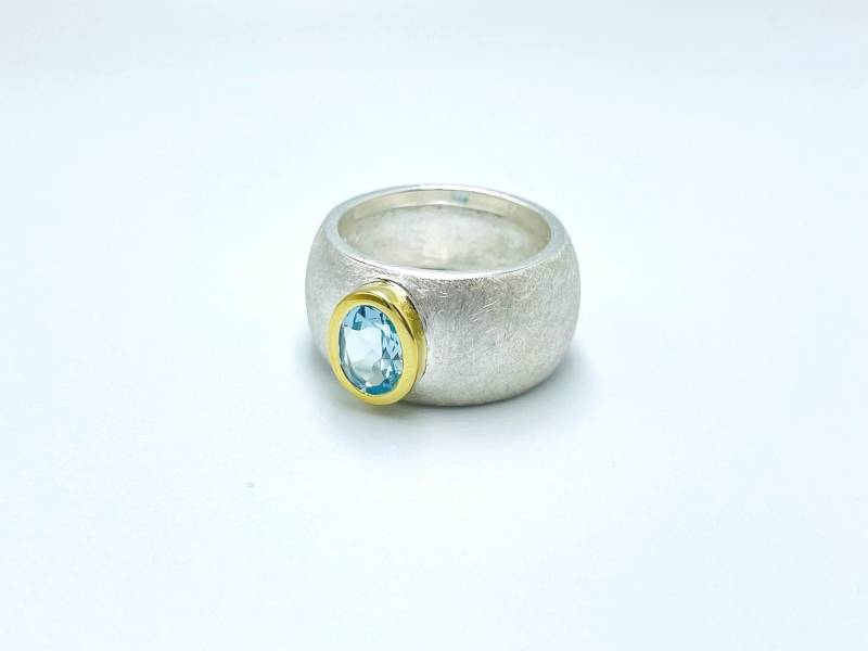 Blautopas Ring Silber Bicolor von AmaliaTavaresSchmuck
