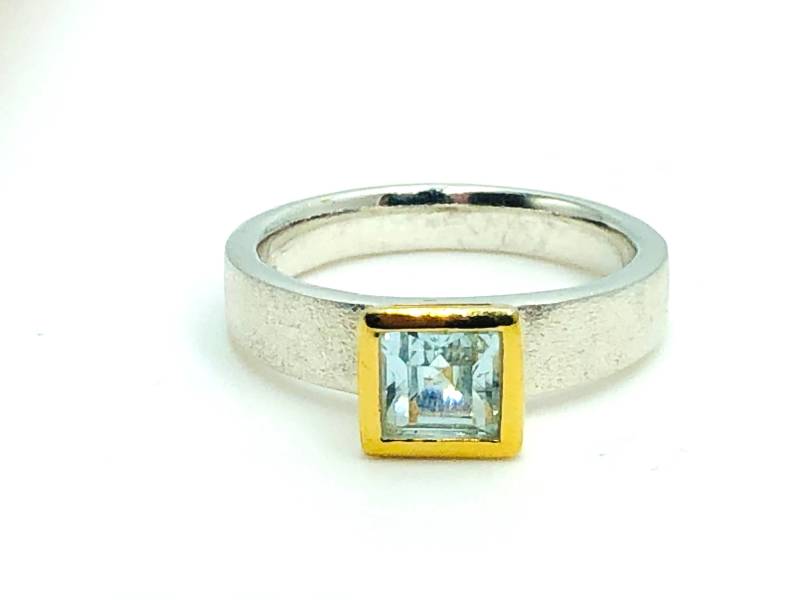 Ring Blautopas Silber Bicolor von AmaliaTavaresSchmuck
