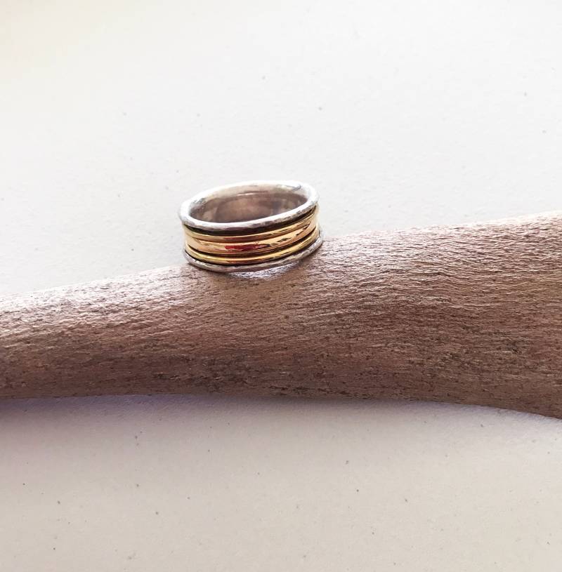 14K Gold Spinner Herren Ehering. Unisex Mixed Metal Rolling Ring. Größe 9 Versandfertig 14K Gold Spinner Herren Ehering. Unisex Mixed Metal Rolling Ring. Größe 9 Versandfertig von Amallias
