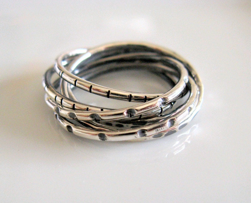 Herrenschmuck. Sechs Interlocked Sterling Silber Infinity Ring. Shaped Strukturierte Bänder von Amallias