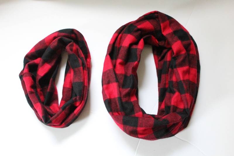 Buffalo Karierter Schal, Flanell Mama & Mir Schals, Kleinkind, Kind Roten Und Schwarzen Karos, Weihnachtsgeschenk von AmanaDesign