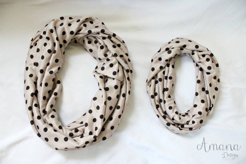 Schwarz Und Beige Dot Infinity Schal, Passende Schals, Mama Ich, Mini Me, Polka Dolly & Me Puppenschal von AmanaDesign