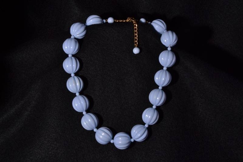 50Er Jahre Puderblaue Kunststoffkette | 705x 50Er Jahre Puderblaue Kunststoffkette | 705x von AmandaApplebyShop