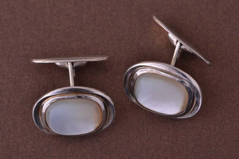 Silberne Vintage Manschettenknöpfe Mit Perlmutt | 468Bb von AmandaApplebyShop