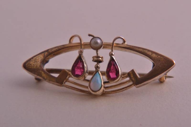 Vergoldete Jugendstil Brosche Mit Opal Und Perle | 550Z Vergoldete Jugendstil Brosche Mit Opal Und Perle | 550Z von AmandaApplebyShop