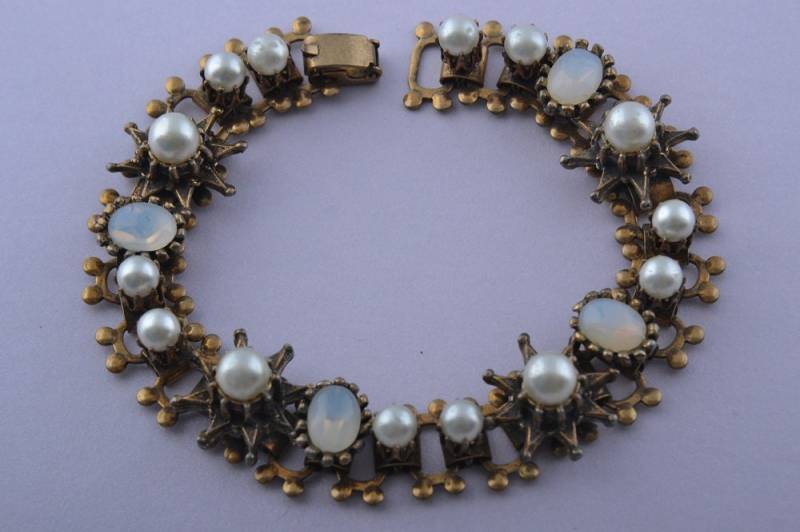 Vintage Armband Mit Kunstperlen Und Falschen Mondsteinen | 815S von AmandaApplebyShop