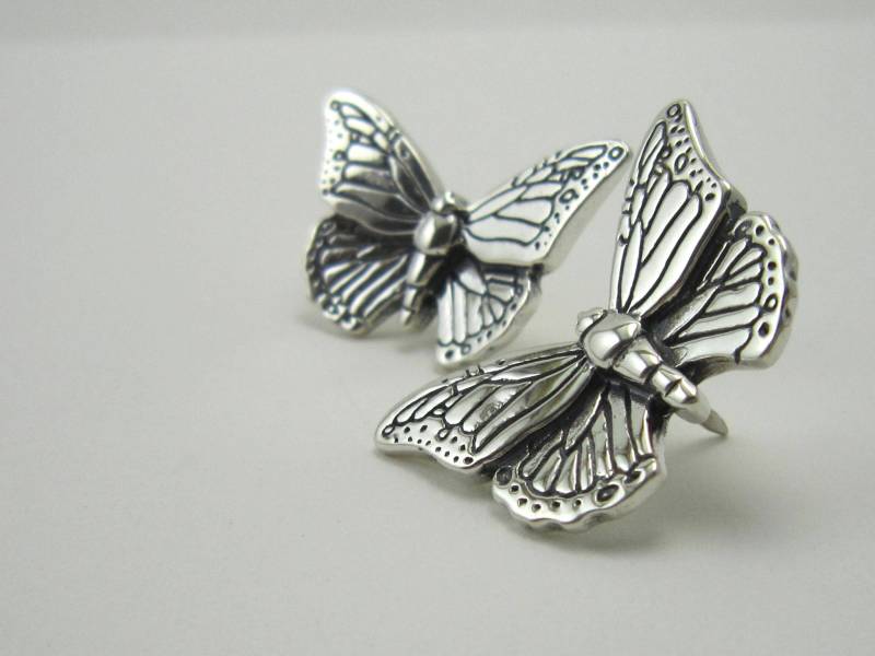 Handgefertigte Sterling Silber Schmetterling Anstecknadel Natur Geschenk Handgefertigte Sterling Silber Schmetterling Anstecknadel Natur Geschenk von AmandaSchoppel