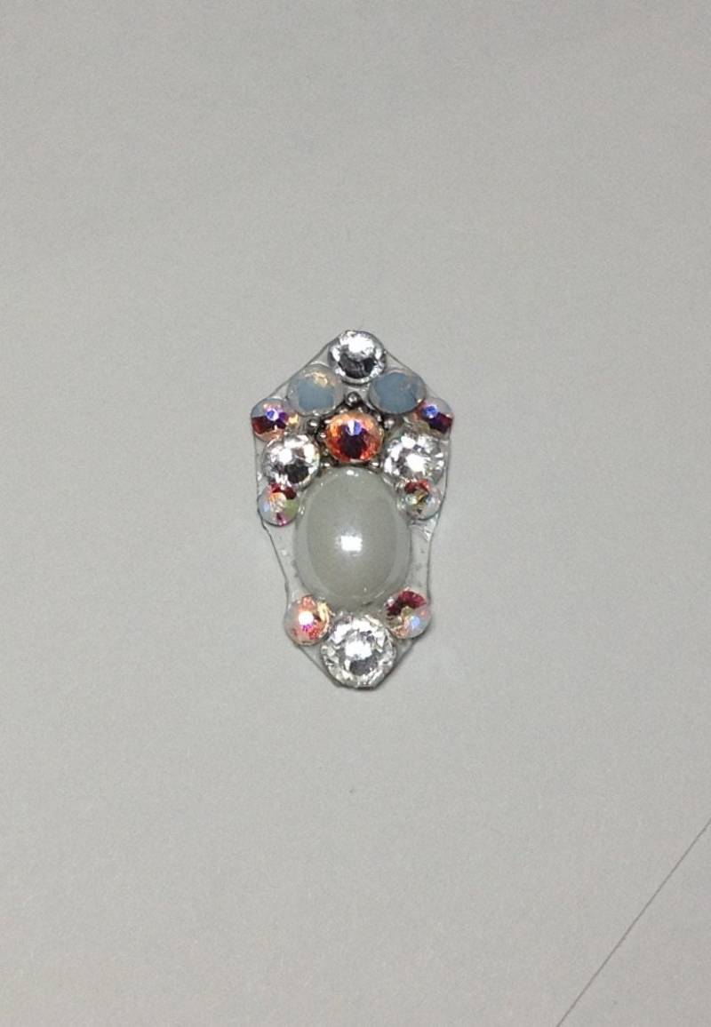 Eis-Königin Swarovski Kristall Bindi von AmaniMaharet