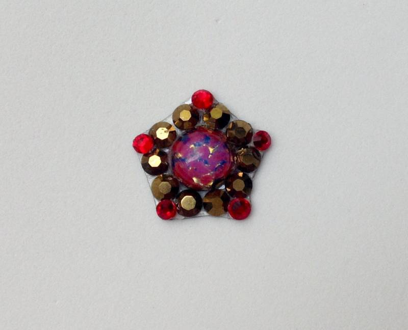 Red & Gold Stern Swarovski Kristall Bindi von AmaniMaharet