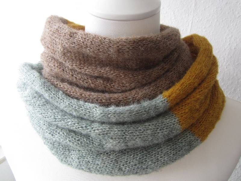 Loopschal "Max&mara" " Alpaka Seide 3-Farbig von AmanoKreationen
