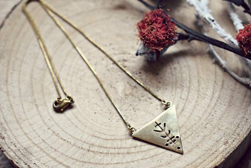 Das Glück Wird Mir Folgen. Halskette Das Glück Wird Mir Folgen. Halskette von Amanur